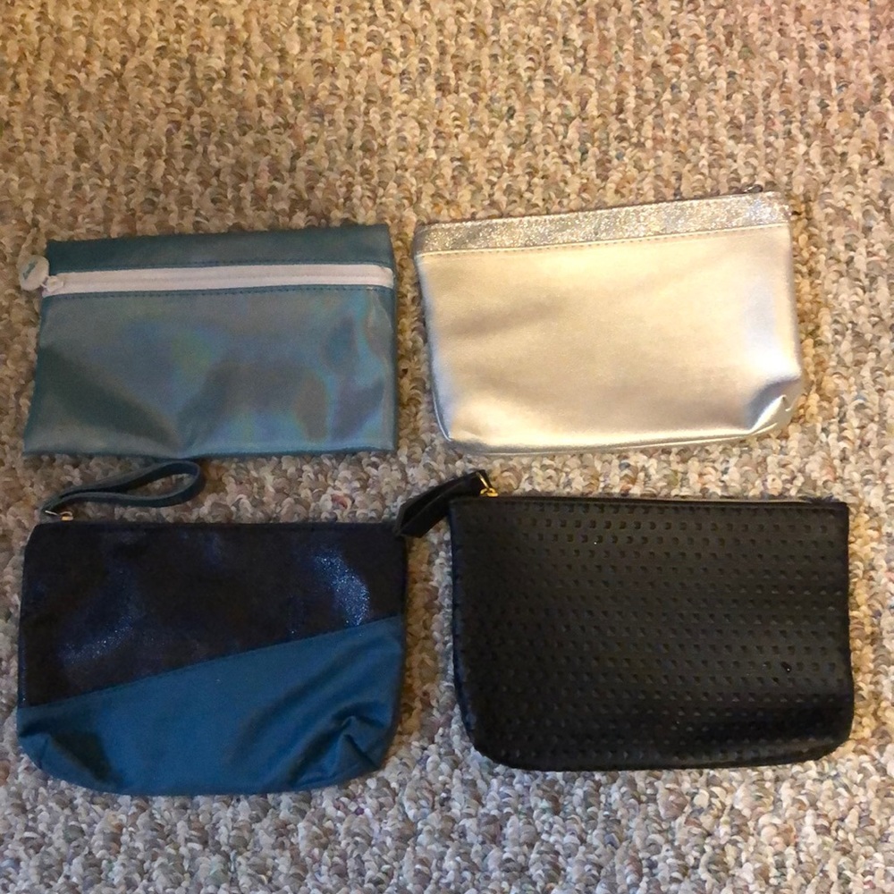 4 beauty bags